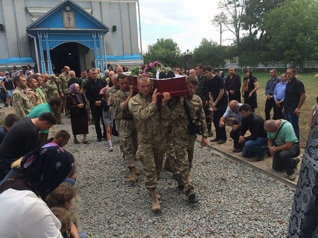 На Рівненщині прощались з другом Маестро