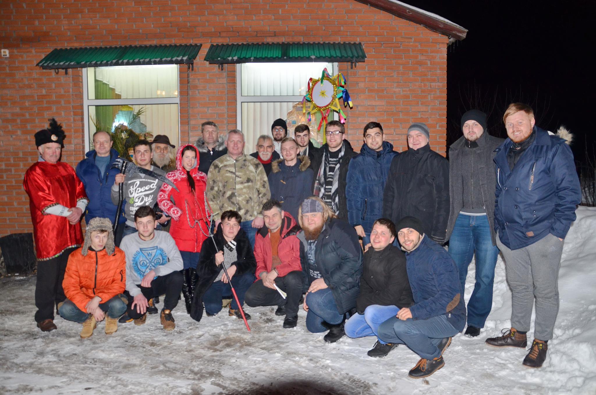 Доброволець УДА привіз вертеп у Авдіївку