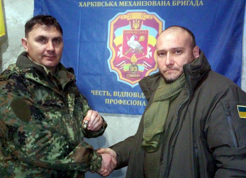 Дмитро Ярош, начальник штабу Української Добровольчої Армії друг Сокіл і комбат 5-го ОБАТ друг Чорний зустрілися з комбригом 93-ї ОМБР Владиславом Клочковим