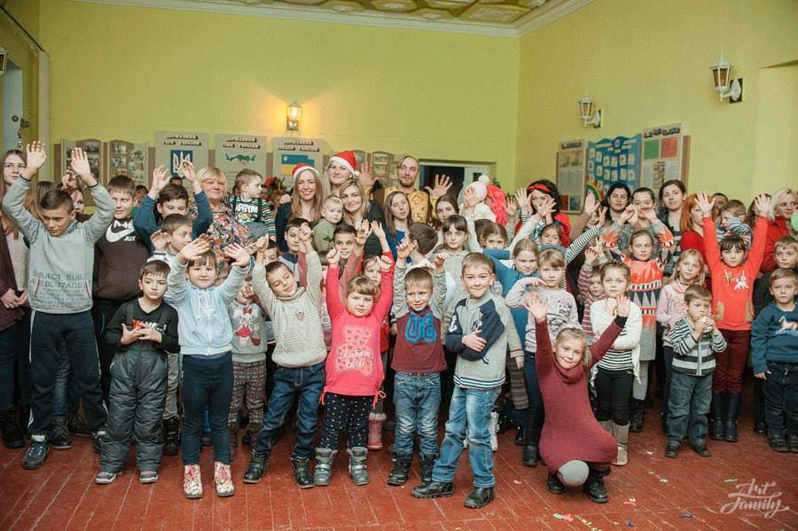 На свято Миколая діти добровольців з Волині отримали подарунки