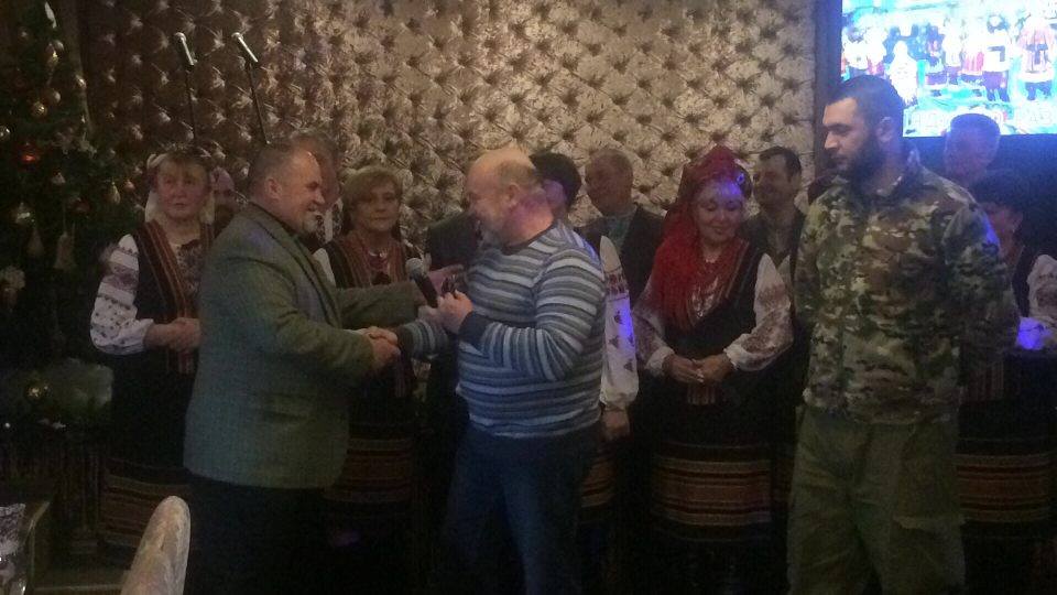 У Рівному нагородили капелана УДА 