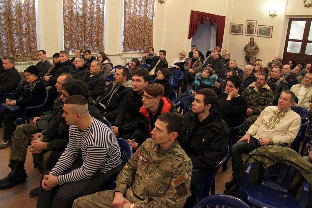 Dmytro Yarosh in Mariupol